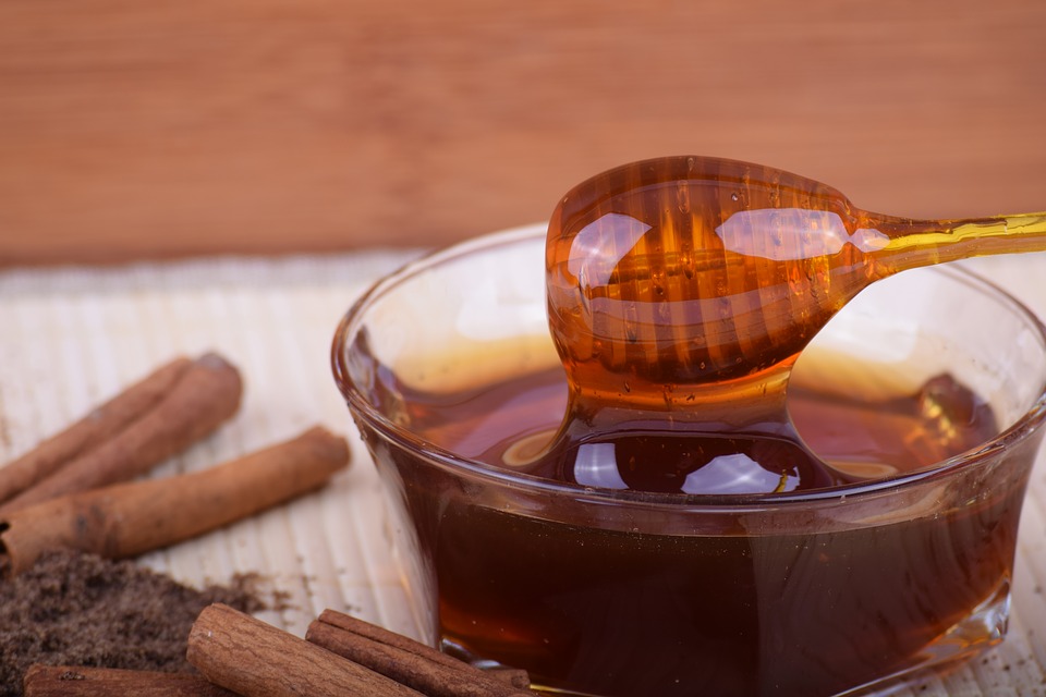 honey and turmeric face mask