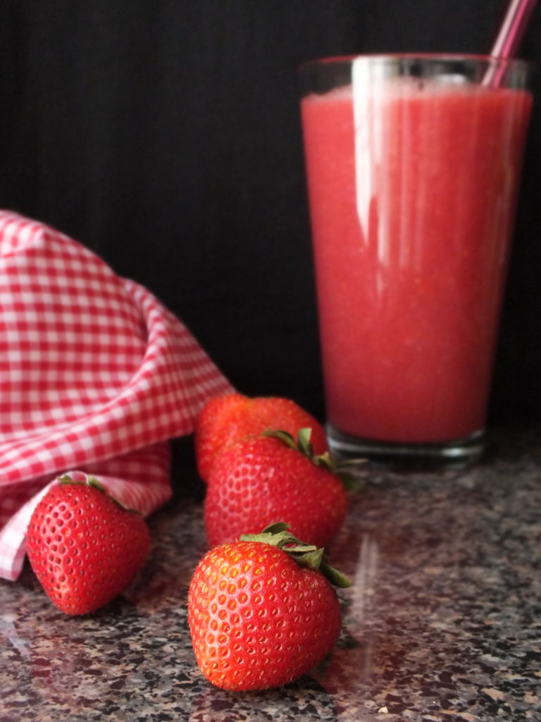Heart healthy red smoothie