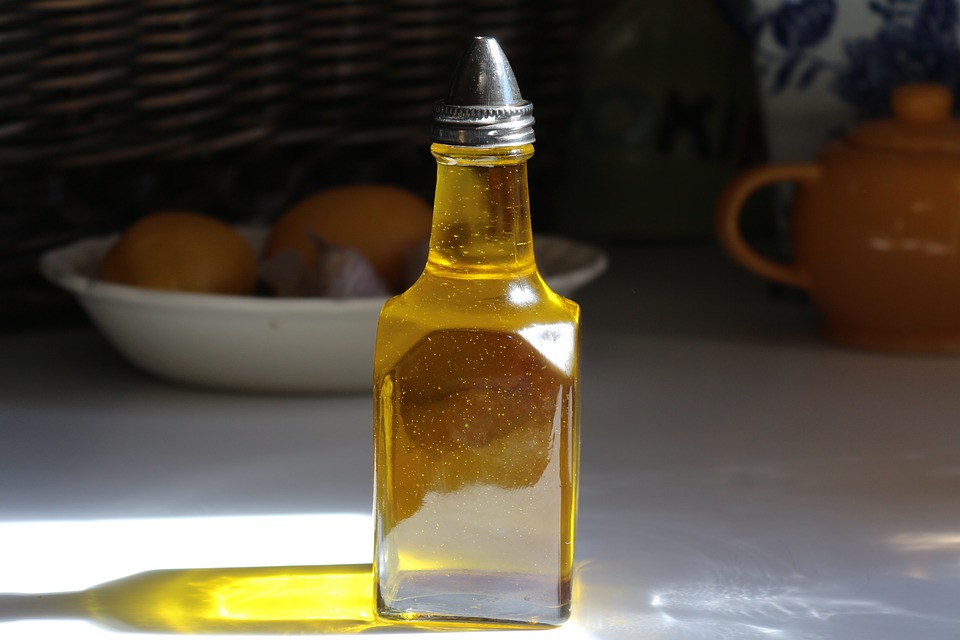 olive oil to lighten the skin