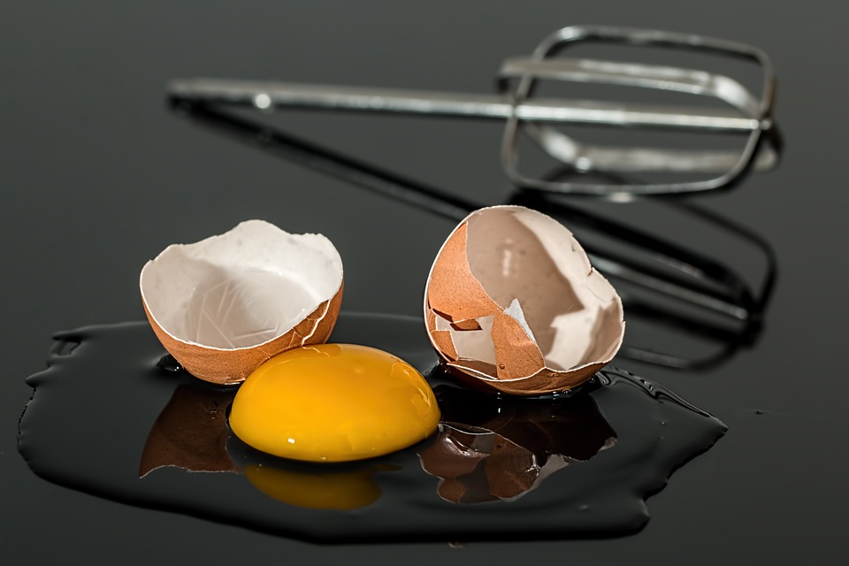 egg and avocado hair mask