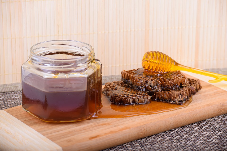 honey and avocado hair mask