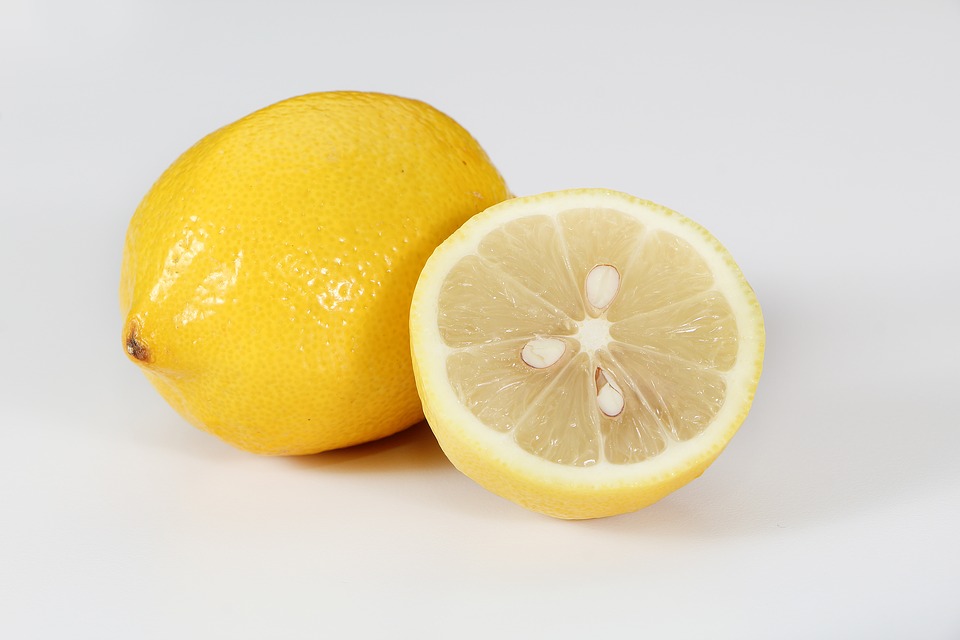 lemons and avocado hair mask