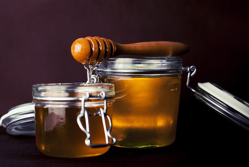 honey for acne scars