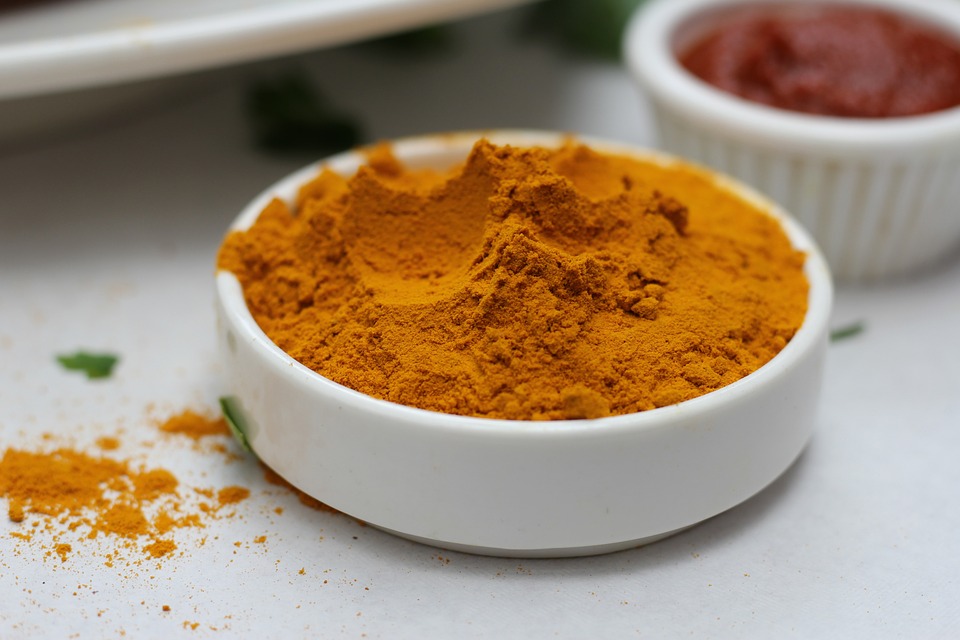 turmeric powder face mask