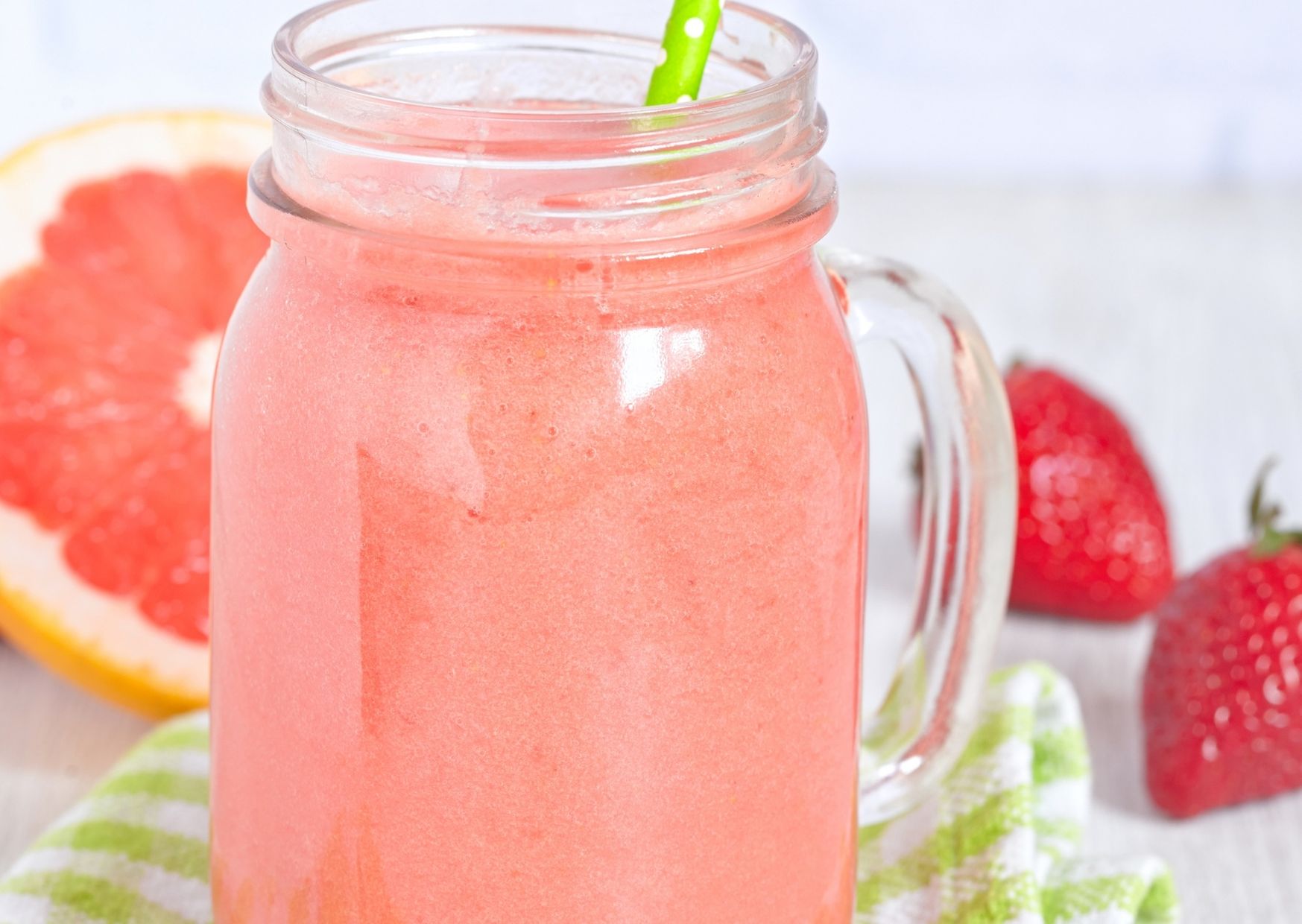 strawberry grapefruit detox water