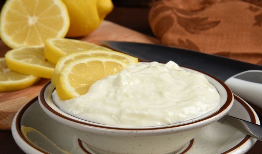 lemon and yogurt hair mask for deep conditioning