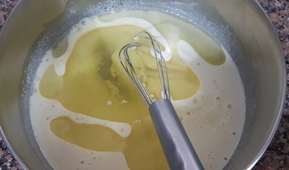 olive oil and egg mask